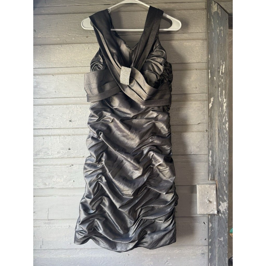 David’s Bridal Dress Satin Cachet Dress Formal Wedding Cocktail 12 W/ Brooch